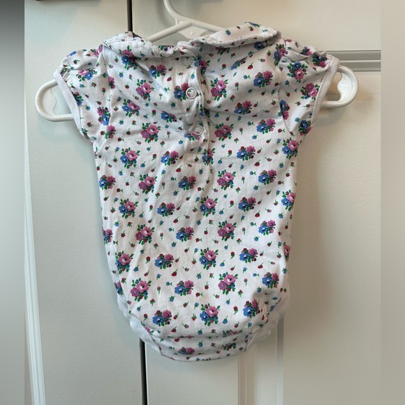 Jojo Maman Bebe Floral Peter Pan Collar Onesie (Size 0-3 Months) - Picture 2 of 4
